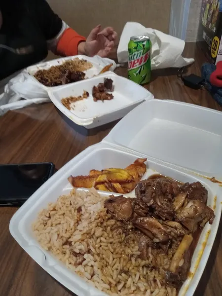 Mr Pizza & Wings and Jamaican food