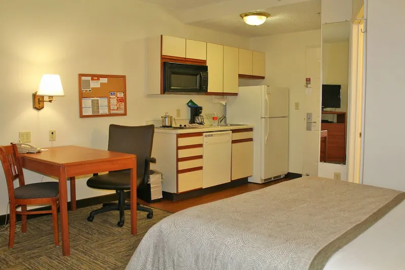 Candlewood Suites Syracuse-Airport, an IHG Hotel