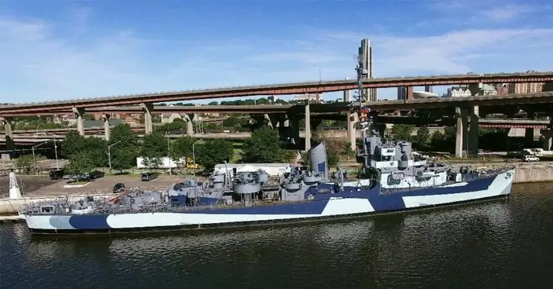 USS SLATER