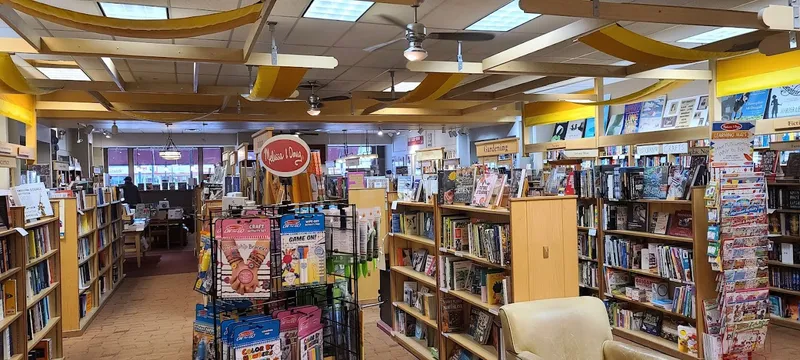 school supply stores Book House of Stuyvesant Plaza