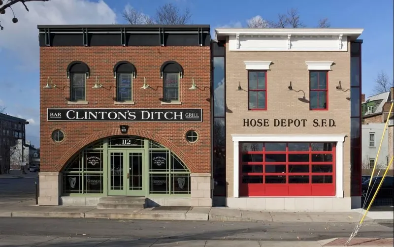 Clinton’s Ditch bar and grill