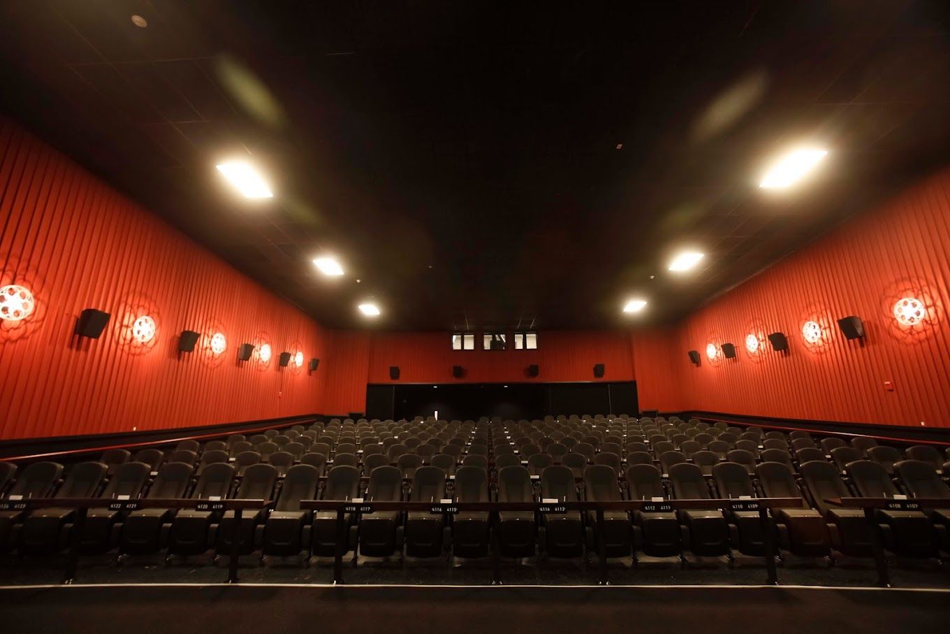 The 5 Best Movie Theaters In White Plains New York