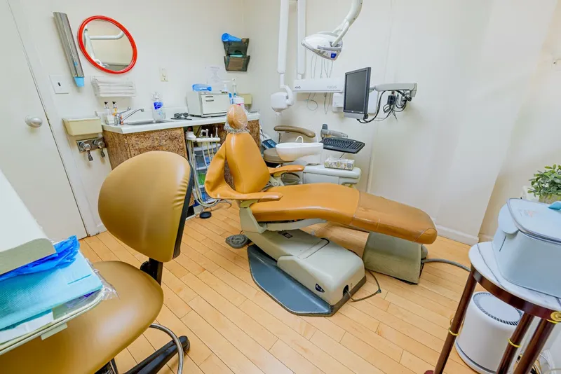 dental clinics Smiles on the Upper Westside