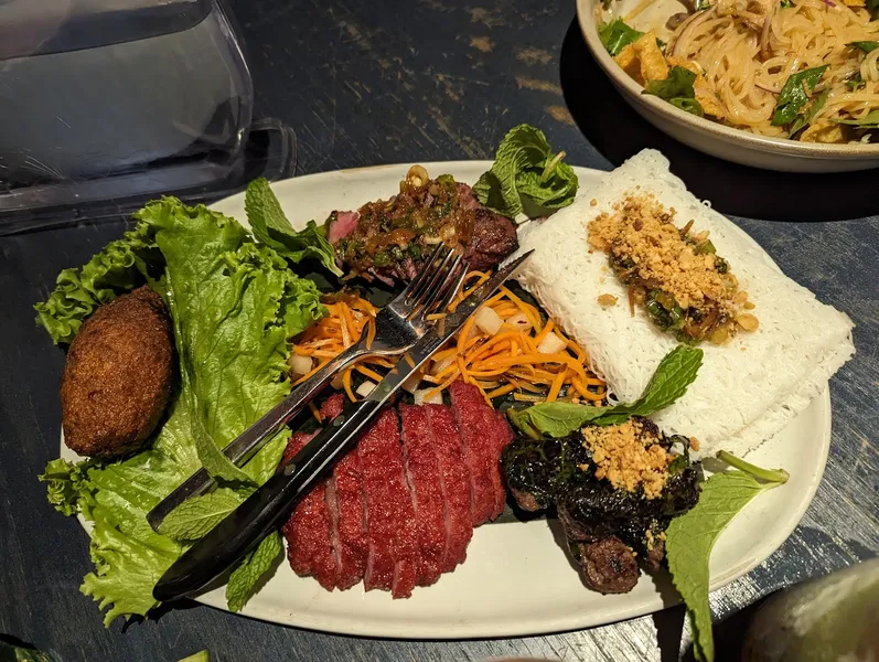 vietnamese restaurants Monsieur Vo