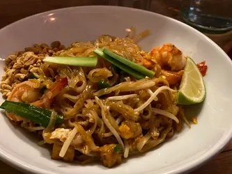 The best 12 Pad Thai in New York City