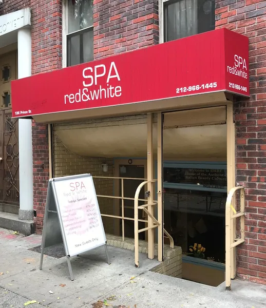 Red & White Spa