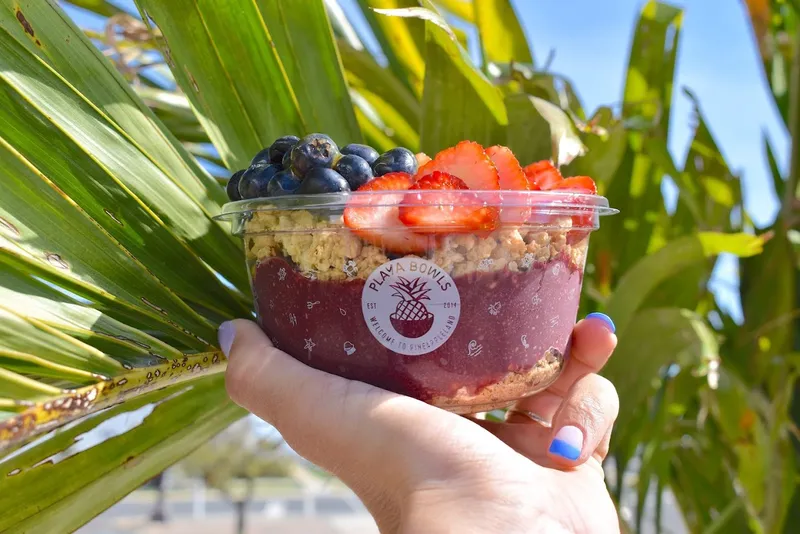 healthy restaurants Playa Bowls