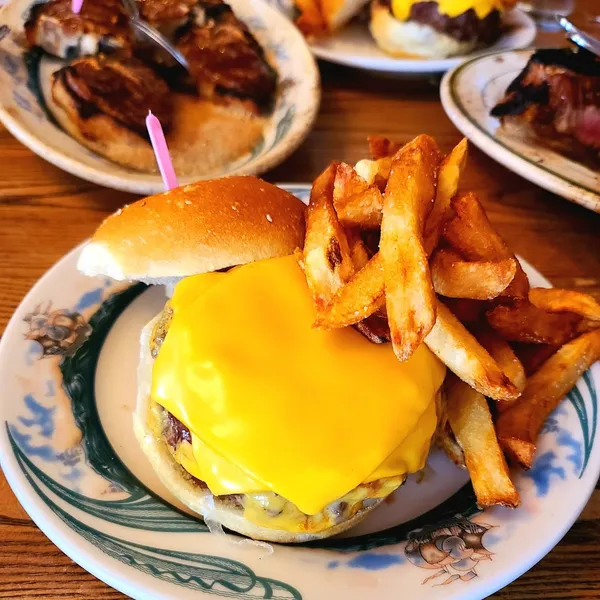 Cheesecakes Peter Luger Steak House