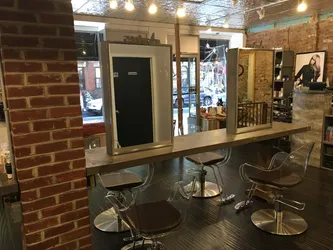 8 best hair salons in Hell’s Kitchen New York City