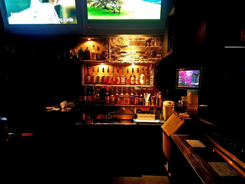 bars Cali Bar & Lounge