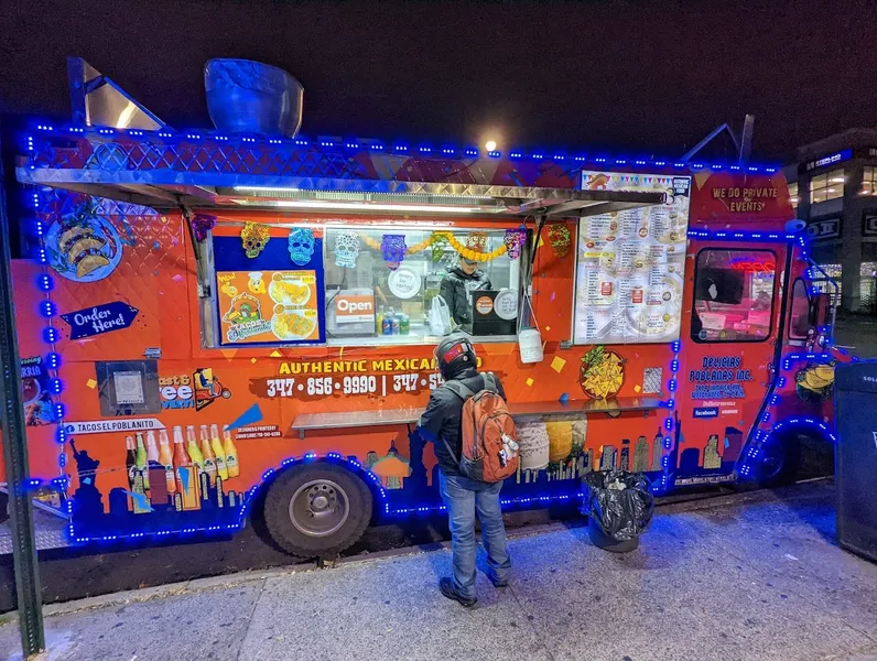 food trucks Tacos El Poblanito 3