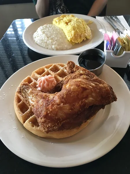 14 Best Soul Food Restaurants in Harlem New York City