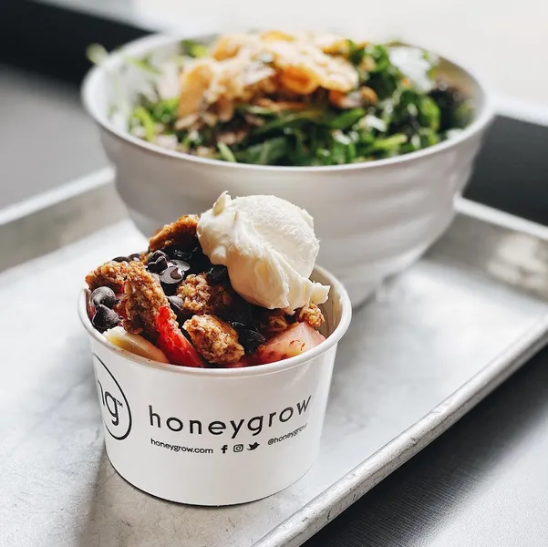 Organic restaurant Food honeygrow