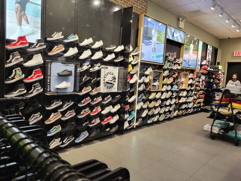 shoe stores Foot Locker