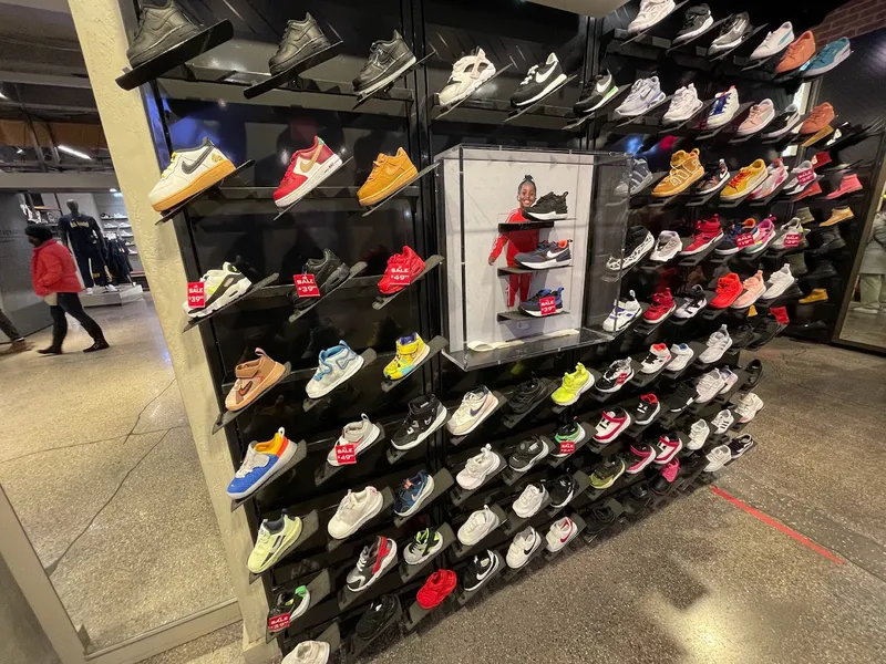 shoe stores Foot Locker