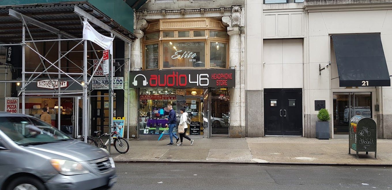 14 Best electronics stores in New York City