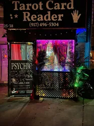 The 4 best psychics in Long Island City NYC