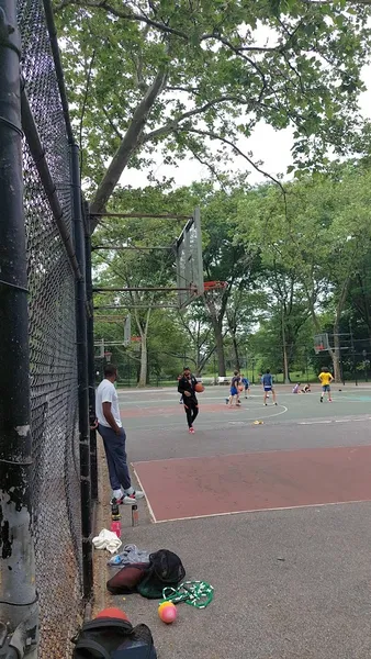 76th Street Basketball Courts