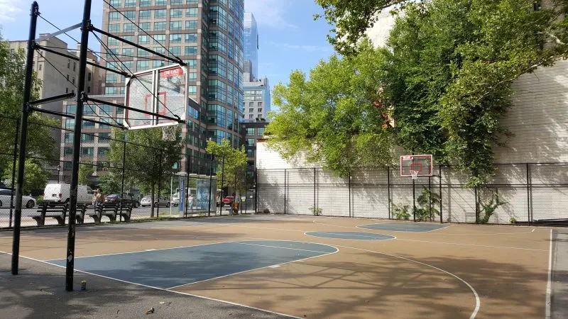 Grand Street Basketball Courts