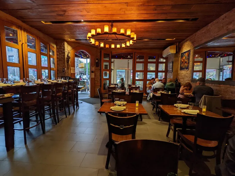 italian restaurants Via Trenta Osteria & Wine Bar