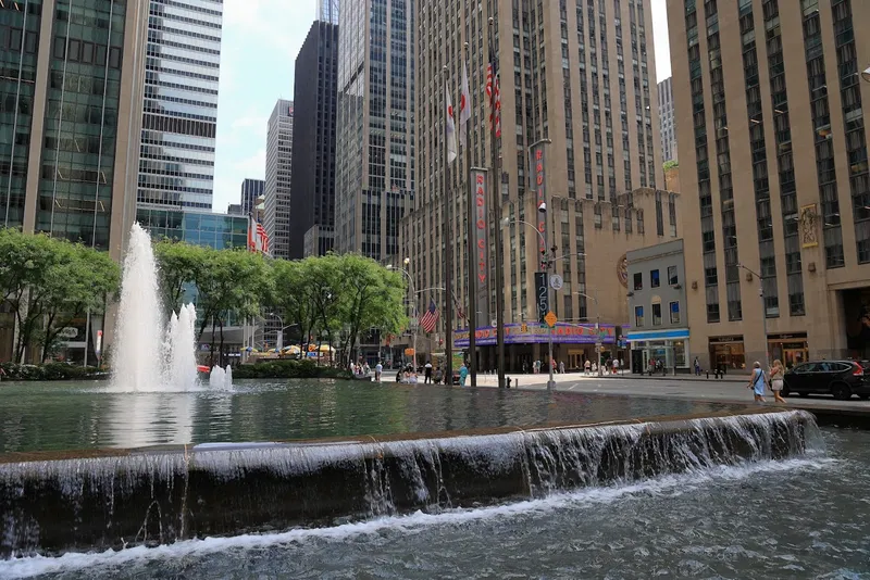 Avenue of the Americas Fountain