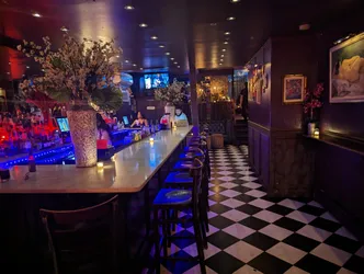 Top 11 bars in Richmond Hill NYC