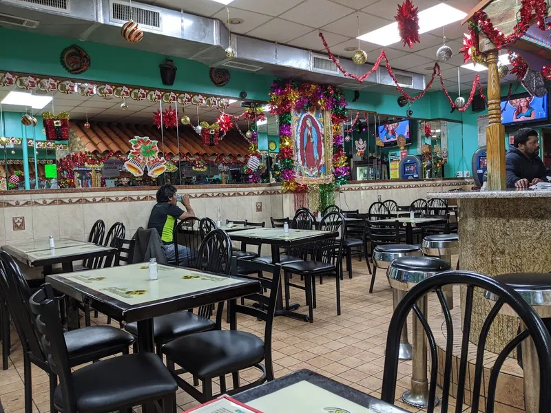 mexican restaurants Los Girasoles