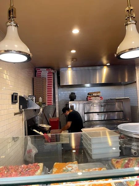 Best of 14 pizza places in Upper East Side NYC