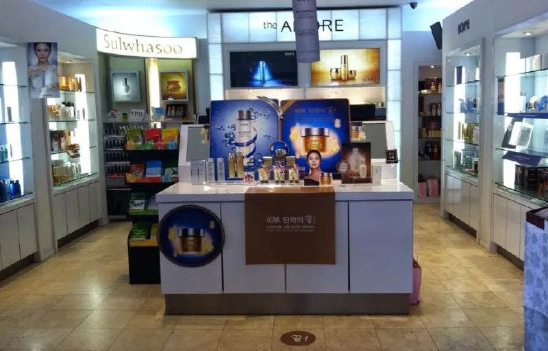 cosmetics stores ARITAUM