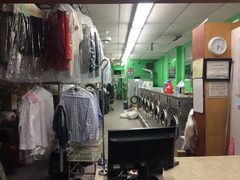 dry cleaning Evergreen Cleaners in Harlem