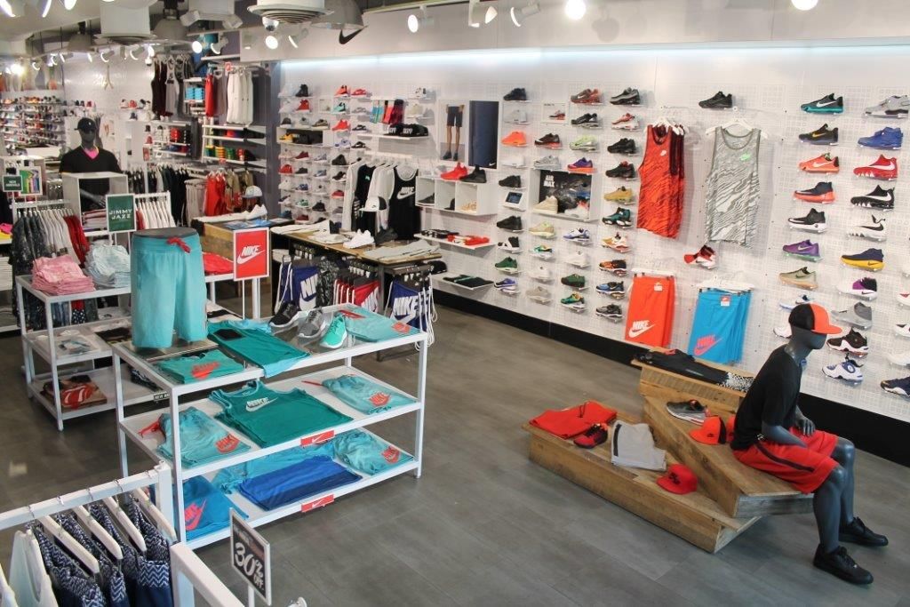 Top 10 mens shoe stores in Williamsburg NYC