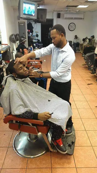 barber shops Terry's Barber World LLC in Crown Heights