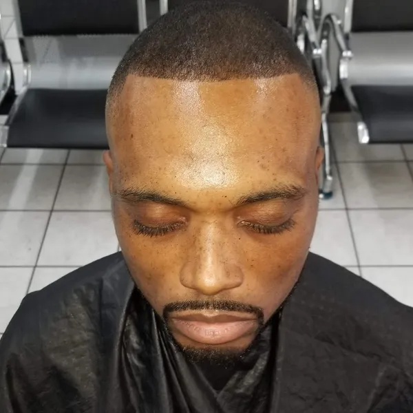 barber shops CUTZ BY MOE