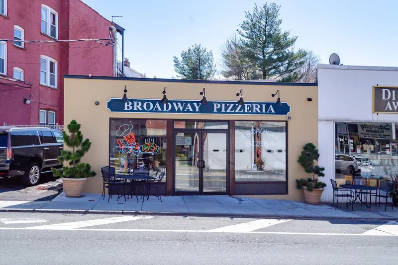 Broadway Pizzeria of White Plains