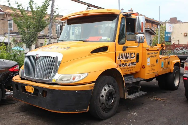 auto body shops Jamaica Auto Body & Towing