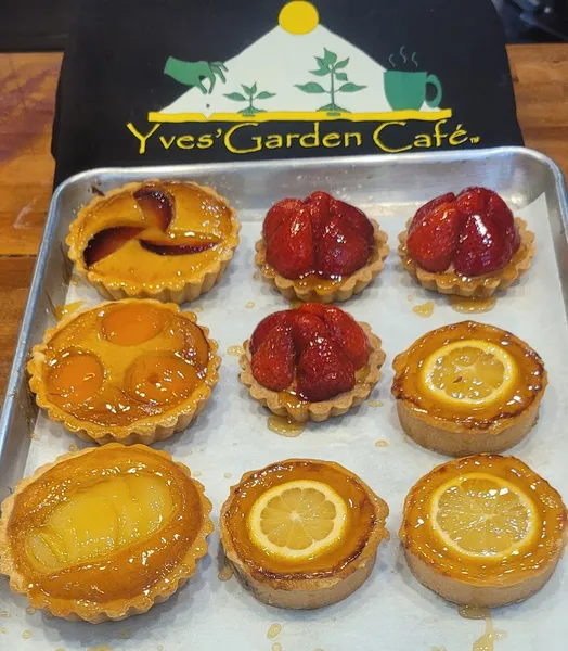 Yves' Garden Café