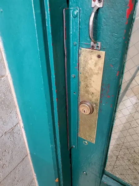 Uptown affordable locksmith