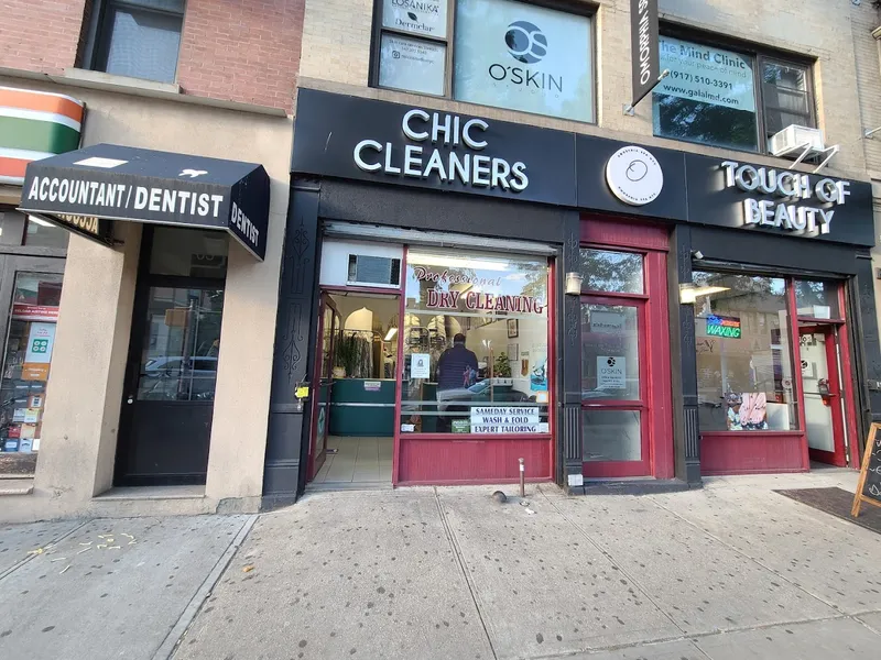 dry cleaning Chic Cleaners & Tailoring