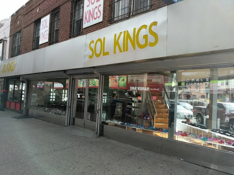 mens shoe stores Sol Kings in Elmhurst