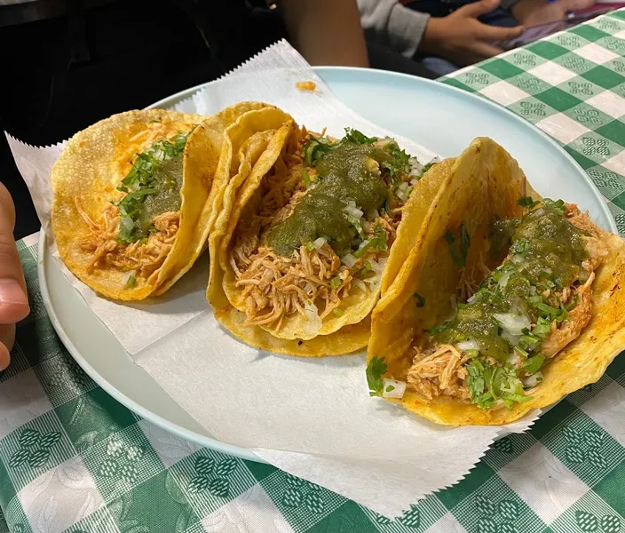 Tacos restaurants Sazon Chilango