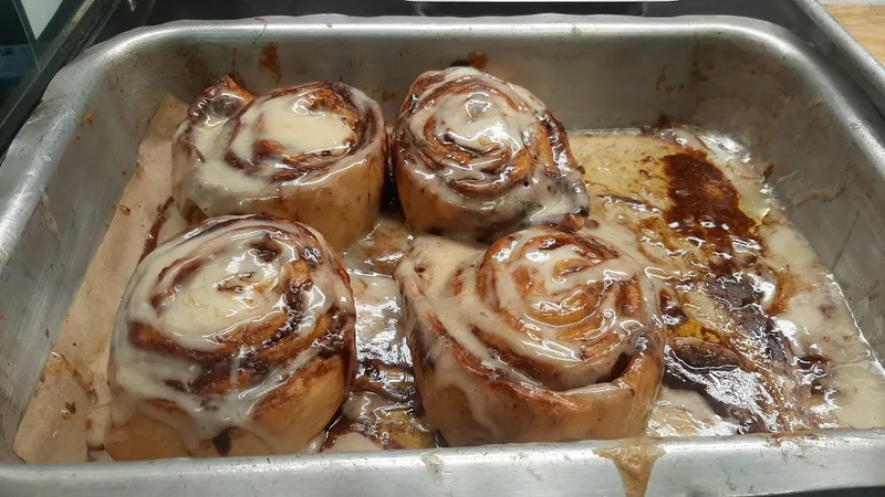 cinnamon rolls Cinnabon