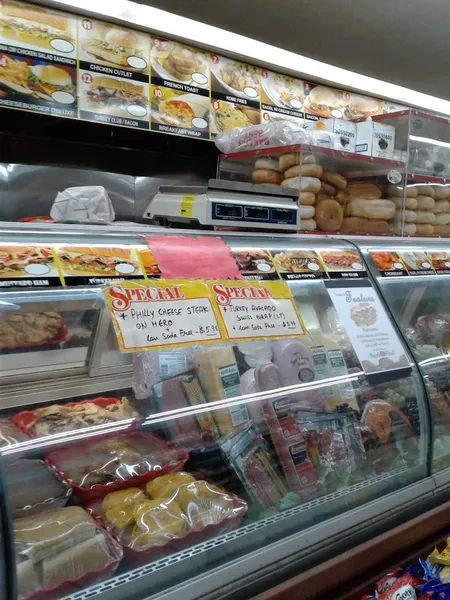 delis 678 Van Wyck Gourmet Deli