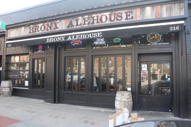 late night restaurants Bronx Alehouse