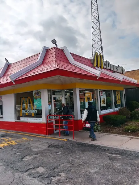 late night restaurants McDonald's