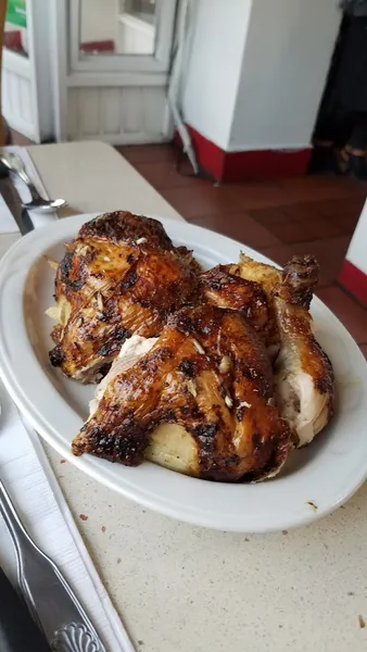 roasted chicken Pollos A La Brasa Mario