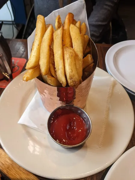 French Fries Horn's Hook Tavern in Upper East Side