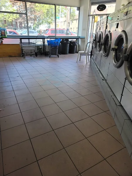 dry cleaning Fit Laundromat & Dry Cleaning in Ridgewood