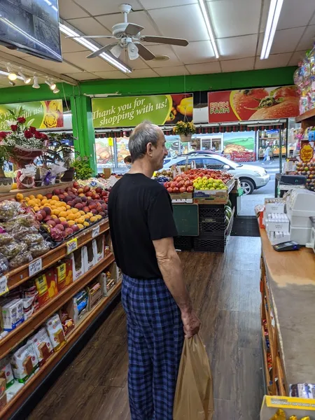 grocery stores Eden Farm