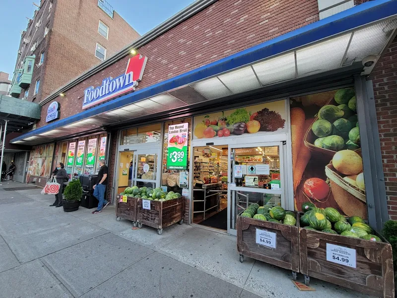 grocery stores Foodtown of Forest Hills