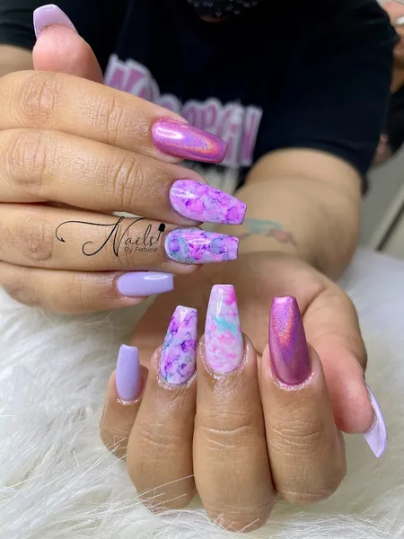 Nails by Fabiee Corp.
